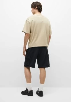 PULL & BEAR Bermuda Straight - Shorts - Black -PULL BEAR Winkel 00d2d706db964271b5ce24d21e3660d4