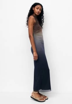 PULL & BEAR Gathered Tie-Dye With Asymmetric Hem - Maxi-Jurk - Multi Coloured 10 PULL & BEAR Gathered Tie-Dye With Asymmetric Hem - Maxi-Jurk - Multi Coloured -PULL BEAR Winkel 0308c094d76c48f1bfe1f0d715b8949b