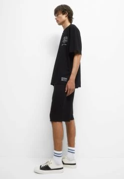 PULL & BEAR Shorts - Black -PULL BEAR Winkel 03eb7cc8c92a4218bfae2e4934a35cbf