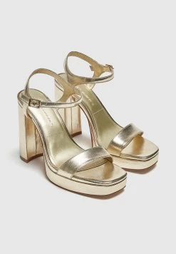 PULL & BEAR High-Heel - Sandalen Met Plateauzool - Goldcoloured -PULL BEAR Winkel 04d810b863864588ac945cf59e305909