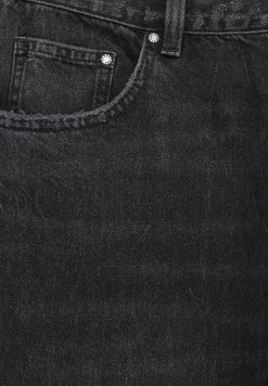 PULL & BEAR Straight Leg Jeans - Black -PULL BEAR Winkel 070323ac32f8450cb2d43a70b5a86c91