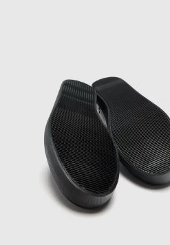 PULL & BEAR Sneakers Laag - Black -PULL BEAR Winkel 0764e67c314c40889af119c54a0ad674