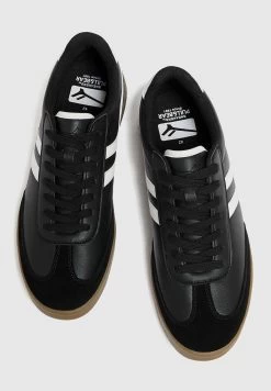 PULL & BEAR Contrast Retro - Sneakers Laag - Black -PULL BEAR Winkel 0849281c9db04282a29263414a85ce1f
