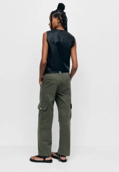 PULL & BEAR Cropped - Bodywarmer - Black -PULL BEAR Winkel 0a28d1caf1af4a26a5f7c36c745fd9c4