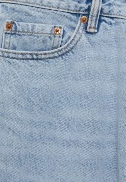 PULL & BEAR Relaxed Fit Jeans - Blue 12 PULL & BEAR Relaxed Fit Jeans - Blue -PULL BEAR Winkel 0a456ef3c86142e8bbf35141ffd6c661