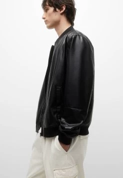 PULL & BEAR Imitatieleren Jas - Black 11 PULL & BEAR Imitatieleren Jas - Black -PULL BEAR Winkel 0c2c0c7567a34262bdd823089922a1c7