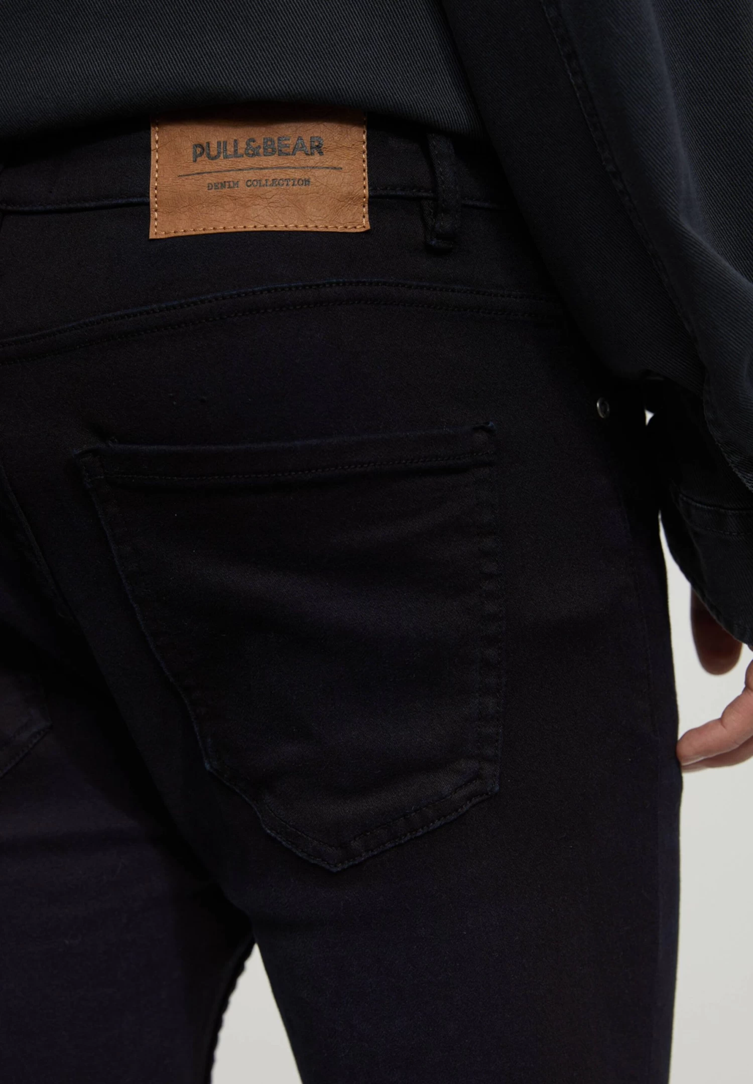 PULL & BEAR Soft Carrot - Jeans Tapered Fit - Mottled Black 5 PULL & BEAR Soft Carrot - Jeans Tapered Fit - Mottled Black - Afbeelding 5