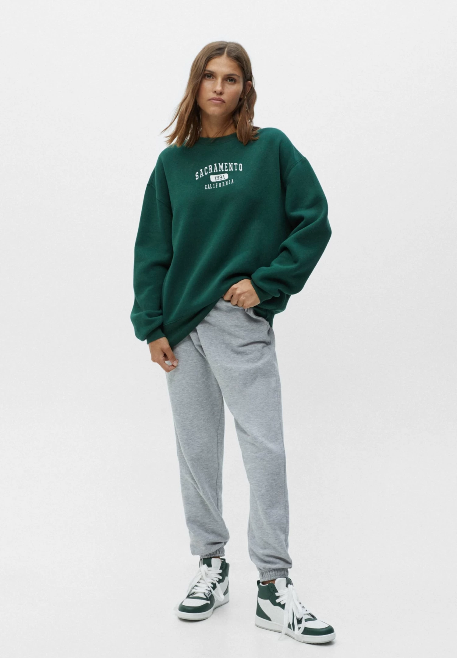 PULL & BEAR Embroidered Varsity - Sweater - Dark Green 2 PULL & BEAR Embroidered Varsity - Sweater - Dark Green - Afbeelding 2