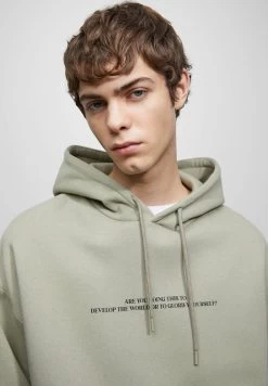 PULL & BEAR Hoodie - Dark Green 11 PULL & BEAR Hoodie - Dark Green -PULL BEAR Winkel 130db3b9ef344b578f99fa4f6cb7f815