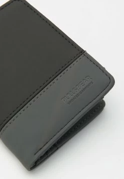 PULL & BEAR Vertical With Elastic Detail - Portemonnee - Black 7 PULL & BEAR Vertical With Elastic Detail - Portemonnee - Black -PULL BEAR Winkel 16b580cc81744c029cf69f5a1aa338c2