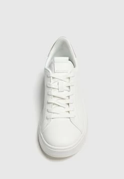 PULL & BEAR Sneakers Laag - Nude 9 PULL & BEAR Sneakers Laag - Nude -PULL BEAR Winkel 1723664caaea4dfeb267fe46878ad35e