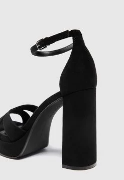 PULL & BEAR Sandalen Met Plateauzool - Black -PULL BEAR Winkel 1835f42bd1c94a28801b4f476aeab577