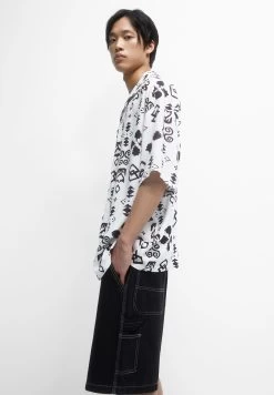 PULL & BEAR Geometric Print - Overhemd - White -PULL BEAR Winkel 19bac867908647fe801cb2f3c927309b