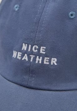 PULL & BEAR Embroidered Slogan - Pet - Blue Denim -PULL BEAR Winkel 1e0e365d9c7d40d483640ab3b0ab5cb3