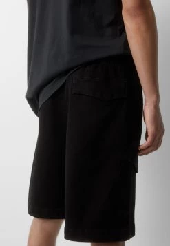 PULL & BEAR Soft-Bermuda - Jeansshort - Black 10 PULL & BEAR Soft-Bermuda - Jeansshort - Black -PULL BEAR Winkel 1e845f7ce1e94c3f8a61e90c86fa8314