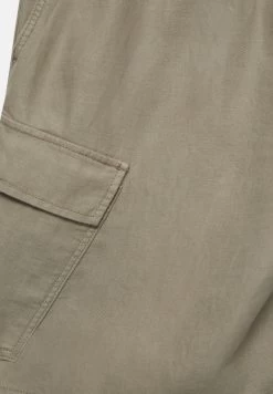 PULL & BEAR Rustic Bermuda- Shorts - Khaki 13 PULL & BEAR Rustic Bermuda- Shorts - Khaki -PULL BEAR Winkel 231a230048304590b81dd4e5bbb95cff