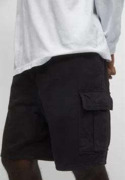 PULL & BEAR Basic-Cargo Bermuda - Shorts - Black -PULL BEAR Winkel 2581c8230dc448438b67c803c4c4edb4
