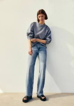 PULL & BEAR Faded With Graphic - Sweater - Blue 11 PULL & BEAR Faded With Graphic - Sweater - Blue -PULL BEAR Winkel 27475044cc9049a08ca0fac9e56dd841