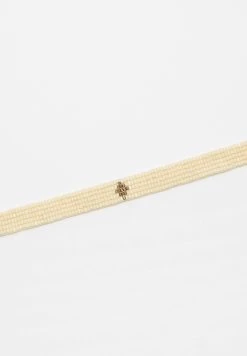 PULL & BEAR Pack Of 3 Bead And Star - Ketting - White 7 PULL & BEAR Pack Of 3 Bead And Star - Ketting - White -PULL BEAR Winkel 27b20f090e4b430d96821674d1336733