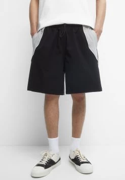 PULL & BEAR Bermuda With Panels - Shorts - Black