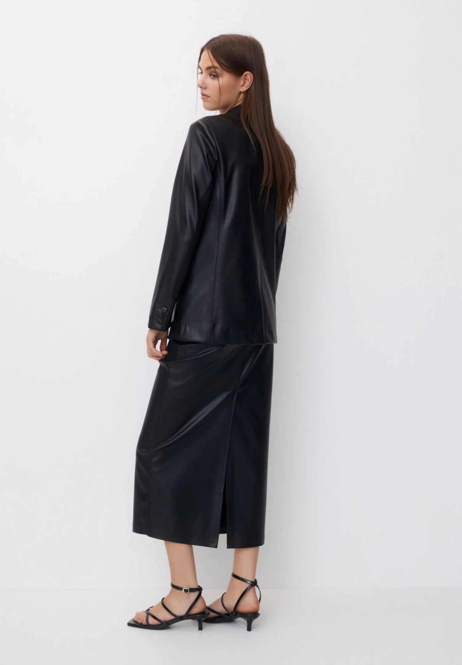 PULL & BEAR Basic - Imitatieleren Jas - Mottled Black 8 PULL & BEAR Basic - Imitatieleren Jas - Mottled Black - Afbeelding 8