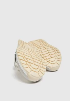 PULL & BEAR Urban - Sneakers Laag - Nude -PULL BEAR Winkel 2e447c60c7774e5dbe07fada193e84c1