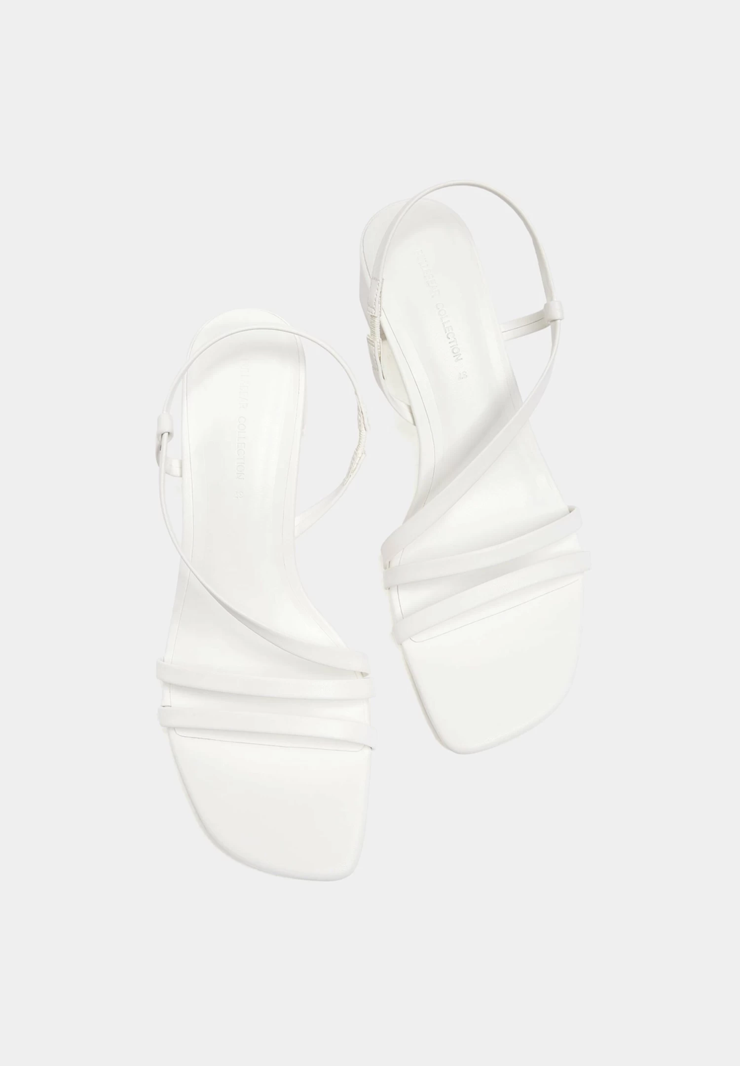PULL & BEAR Absatz Mit Gekreuzten Riemen - Sandalen - White 3 PULL & BEAR Absatz Mit Gekreuzten Riemen - Sandalen - White - Afbeelding 3