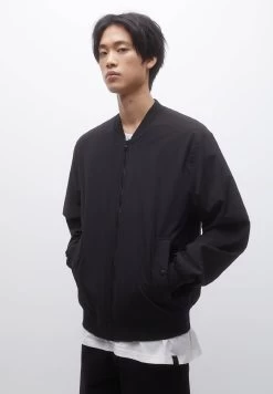 PULL & BEAR Lightweight - Bomberjacks - Black