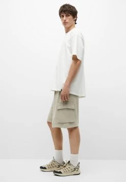 PULL & BEAR Bermuda Straight - Shorts - Sand -PULL BEAR Winkel 33f24ac72d0d4ad186d2991ea386de88