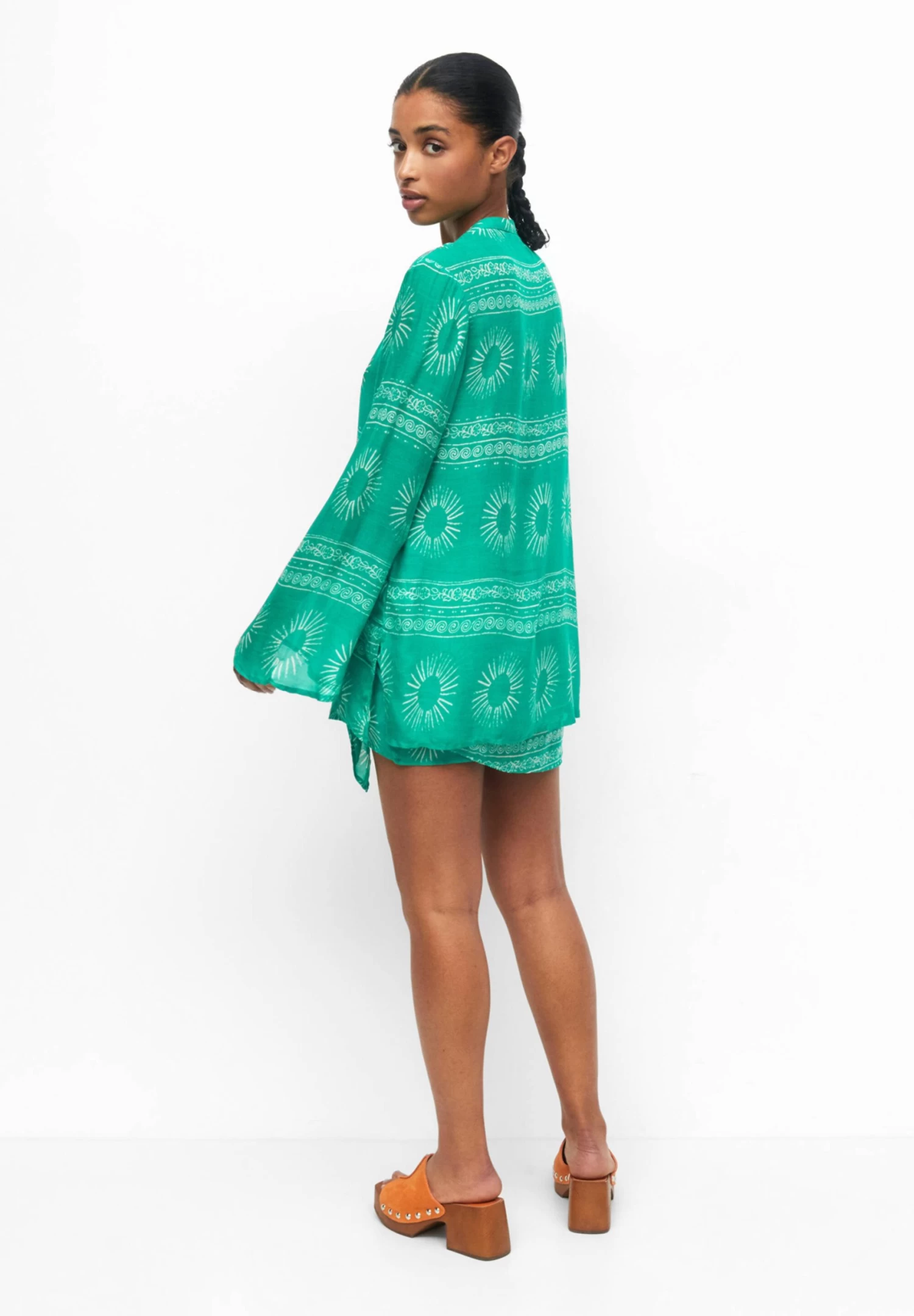 PULL & BEAR Printed Rustic - Blouse - Green 3 PULL & BEAR Printed Rustic - Blouse - Green - Afbeelding 3