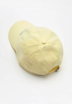 PULL & BEAR With Embroidery - Pet - Yellow -PULL BEAR Winkel 361972f62ffe4ca8a7904d21425f920b