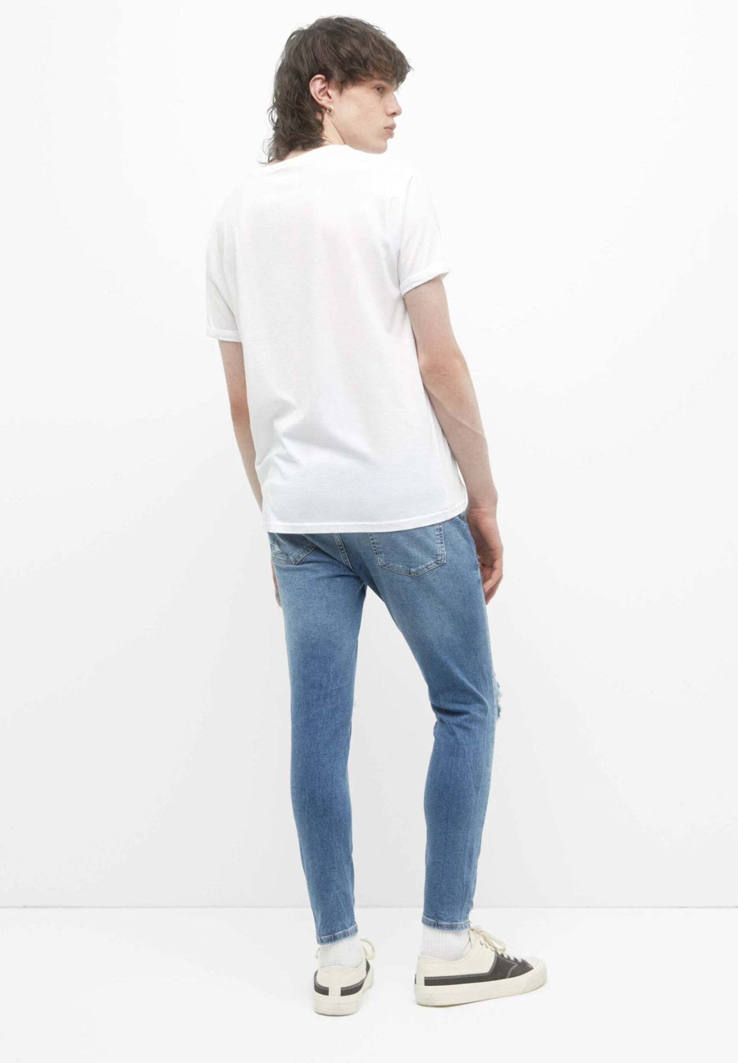 PULL & BEAR Ripped Carrot Fit - Slim Fit Jeans - Blue Denim 3 PULL & BEAR Ripped Carrot Fit - Slim Fit Jeans - Blue Denim - Afbeelding 3