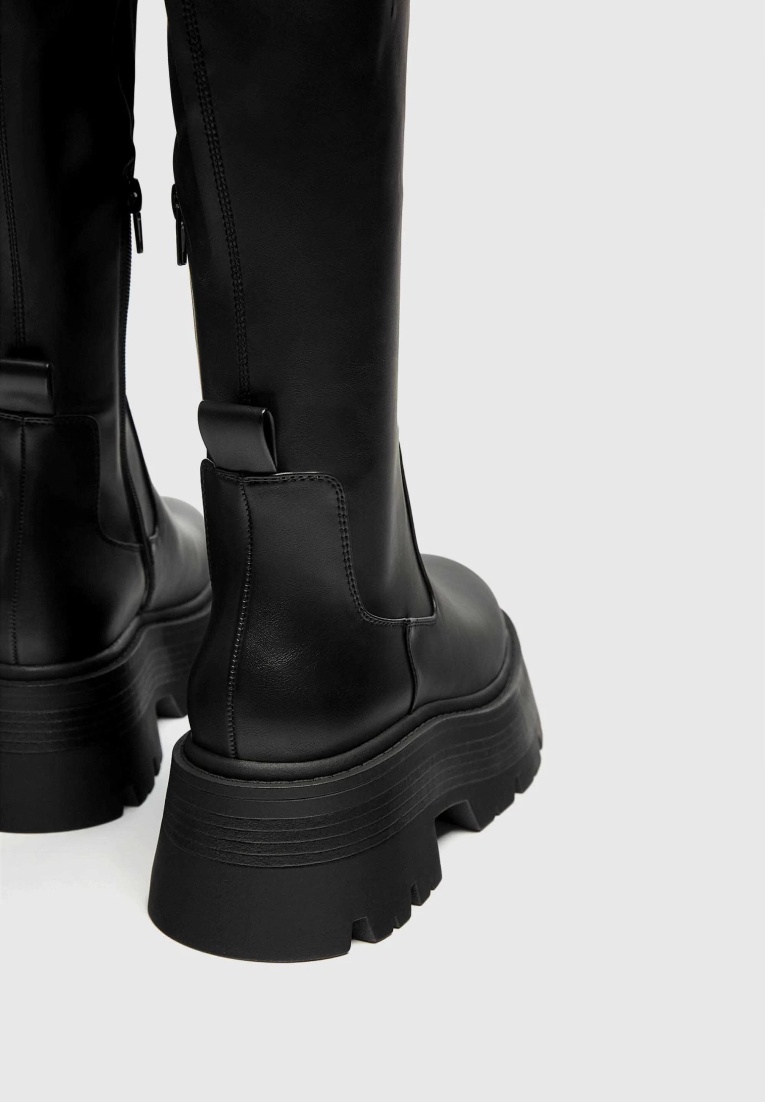 PULL & BEAR Overknee Laarzen - Black 4 PULL & BEAR Overknee Laarzen - Black - Afbeelding 4