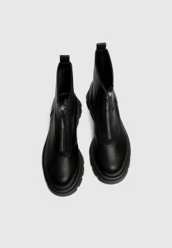 PULL & BEAR Mit Profilsohle - Korte Laarzen - Black 7 PULL & BEAR Mit Profilsohle - Korte Laarzen - Black -PULL BEAR Winkel 37e8fe2b4bba48e8adbaf5ca15576284