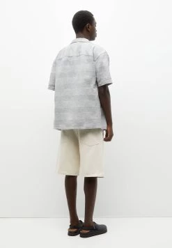 PULL & BEAR Short Sleeve Rustic- Overhemd - Grey -PULL BEAR Winkel 383c78aabe6e4978bcc0ee650b70d0d8