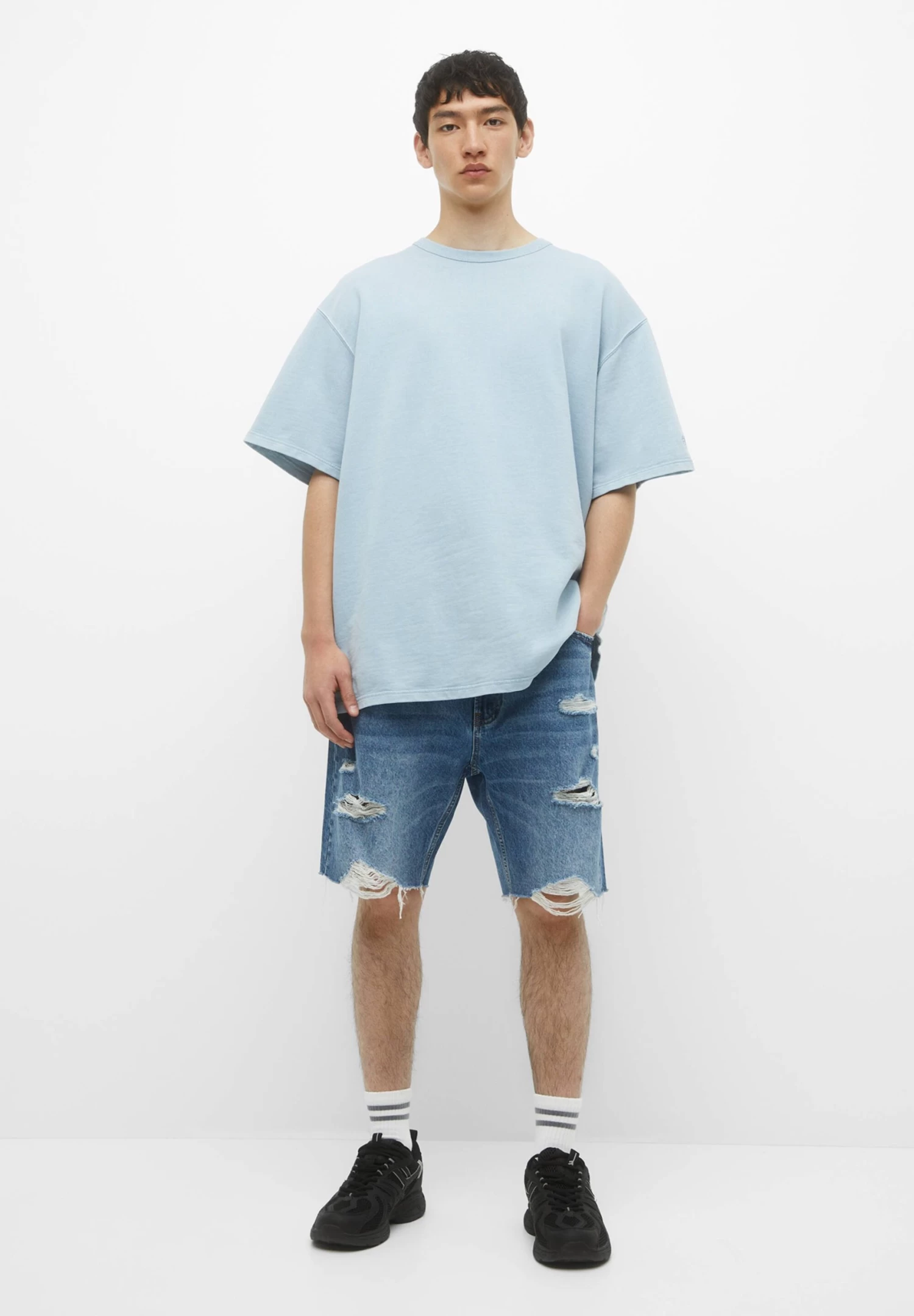 PULL & BEAR Bermuda - Jeansshort - Blue Denim 2 PULL & BEAR Bermuda - Jeansshort - Blue Denim - Afbeelding 2