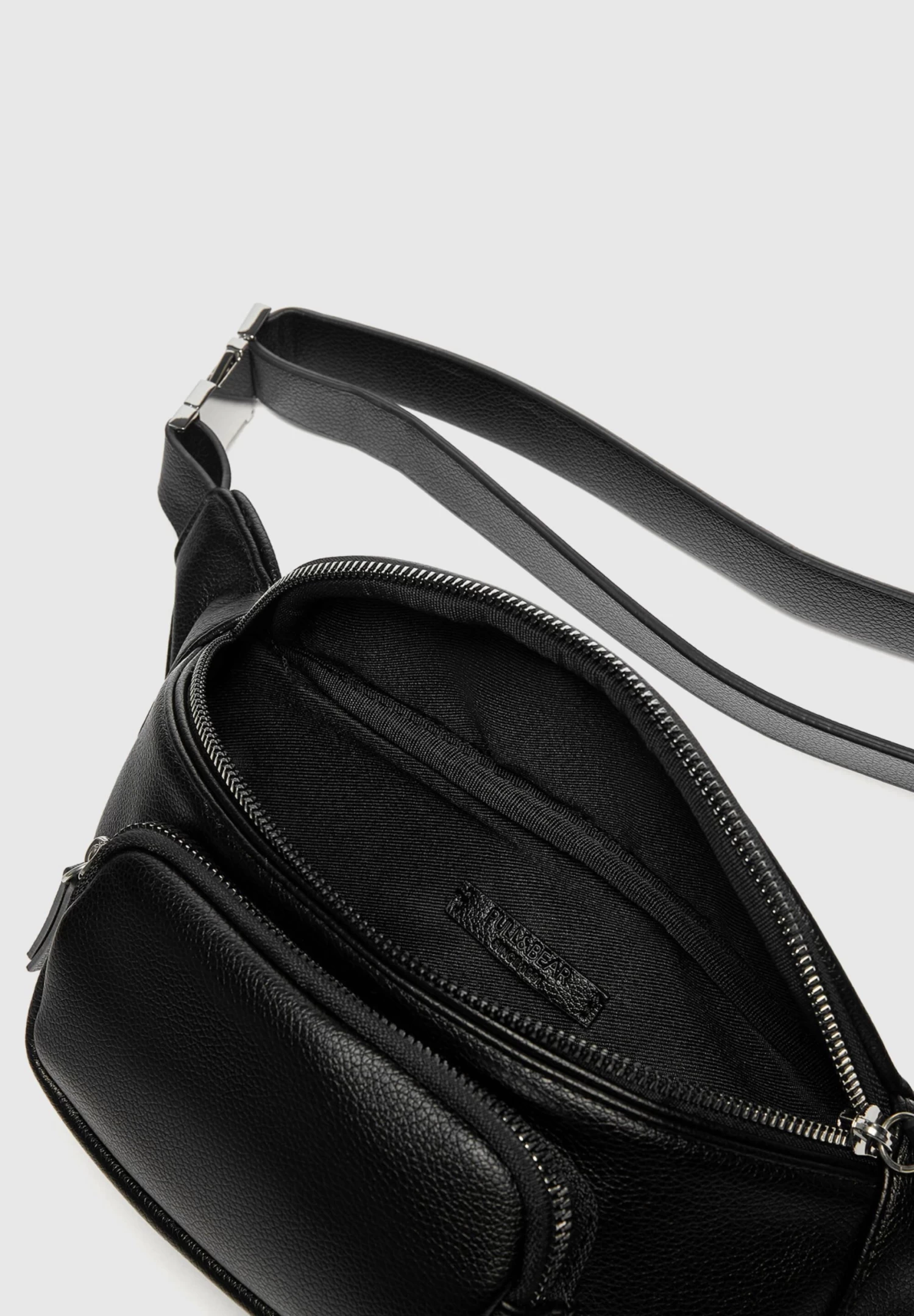 PULL & BEAR Heuptas - Black 4 PULL & BEAR Heuptas - Black - Afbeelding 4