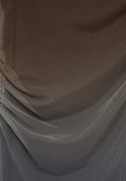 PULL & BEAR Gathered Tie-Dye With Asymmetric Hem - Maxi-Jurk - Multi Coloured 13 PULL & BEAR Gathered Tie-Dye With Asymmetric Hem - Maxi-Jurk - Multi Coloured -PULL BEAR Winkel 3cda792a54ce40098dc9ff3ba3ee6ede