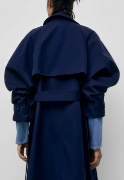 PULL & BEAR Oversized - Trenchcoat - Dark Blue 8 PULL & BEAR Oversized - Trenchcoat - Dark Blue -PULL BEAR Winkel 40ab0c5117974ae282ff4b028554989d