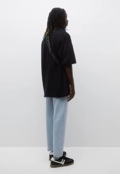 PULL & BEAR Relaxed Fit Jeans - Blue 9 PULL & BEAR Relaxed Fit Jeans - Blue -PULL BEAR Winkel 40f4c9349ece45ac8d47e56a01997d86