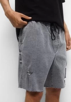 PULL & BEAR Ripped Bermuda- Jeansshort - Grey -PULL BEAR Winkel 41acee1f3adb4cd38331d1e0d492e2b5