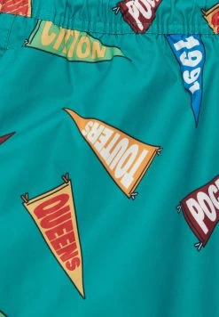 PULL & BEAR Flag Print - Zwemshorts - Green 11 PULL & BEAR Flag Print - Zwemshorts - Green -PULL BEAR Winkel 44fe0c303bf54bed8f6dbed98566d333