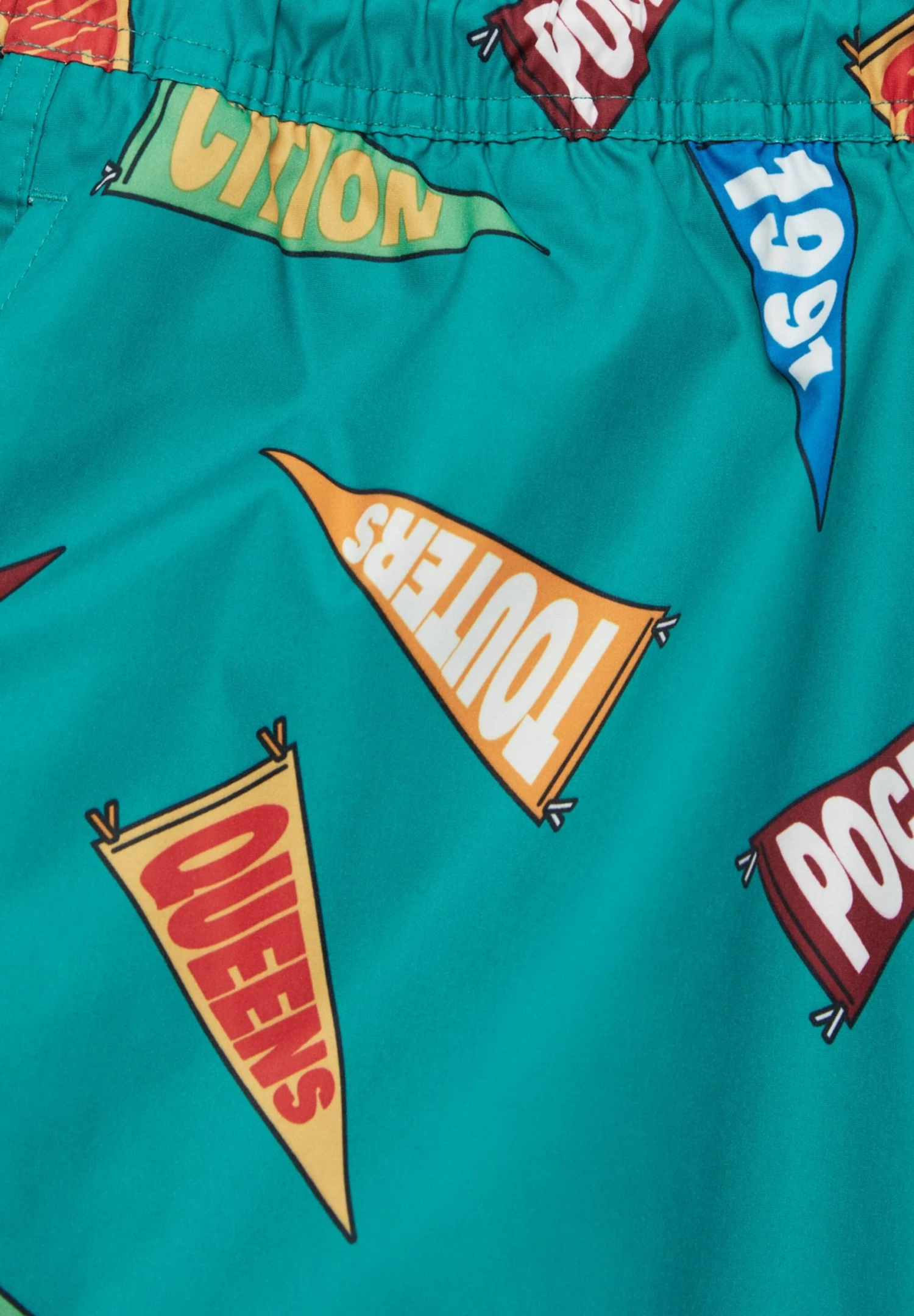 PULL & BEAR Flag Print - Zwemshorts - Green 6 PULL & BEAR Flag Print - Zwemshorts - Green - Afbeelding 6