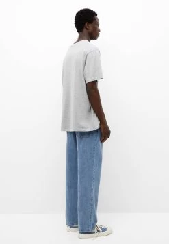 PULL & BEAR Straight Leg Jeans - Blue Denim -PULL BEAR Winkel 46dfd71942624744994ab134efbc058e