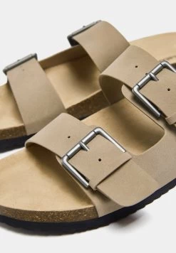 PULL & BEAR Mit Doppelter Schnalle - Muiltjes - Nude -PULL BEAR Winkel 474cae14fd744e95bd80a7379b91a793