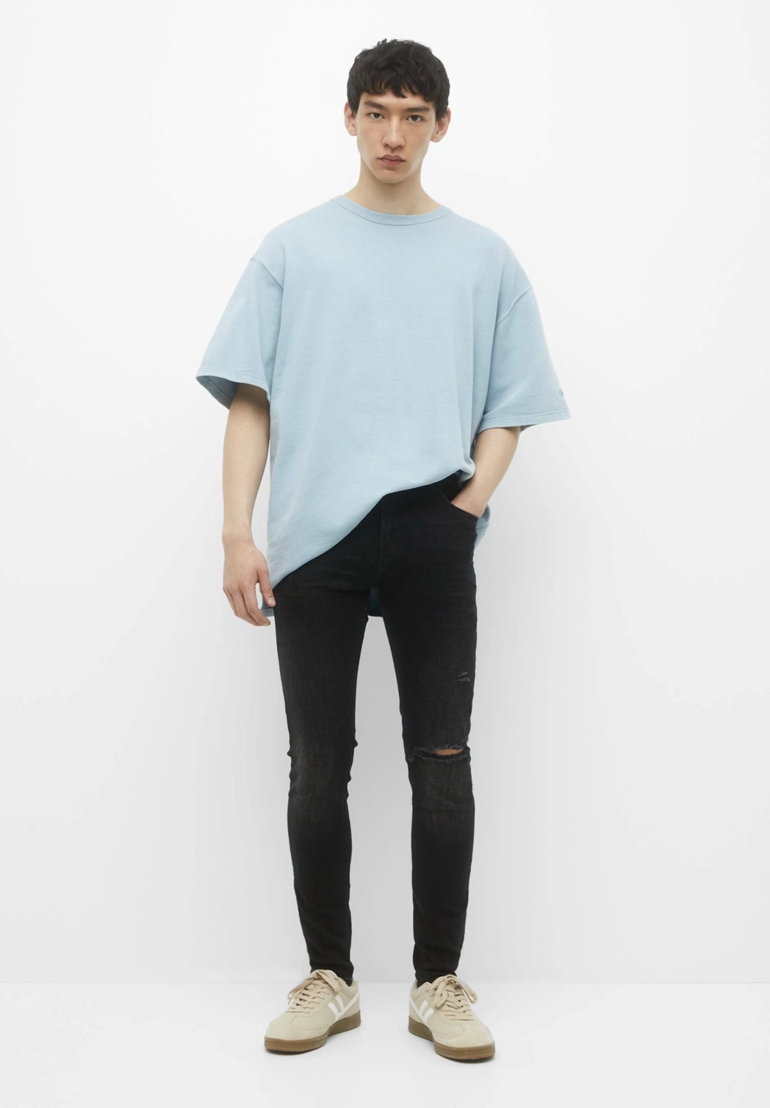 PULL & BEAR Ripped - Slim Fit Jeans - Mottled Black 2 PULL & BEAR Ripped - Slim Fit Jeans - Mottled Black - Afbeelding 2