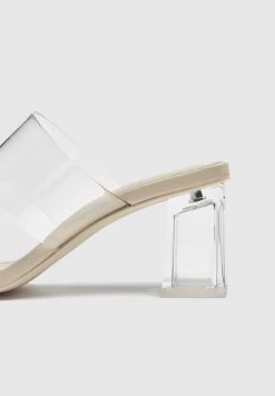 PULL & BEAR Vinyl - Muiltjes Met Hak - Light Brown -PULL BEAR Winkel 49459f69b8544c90931d6c2f9fd576fd