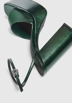 PULL & BEAR Sandalen Met Hoge Hak - Green -PULL BEAR Winkel 4aab8ff6a07c4918ba682d6841307273