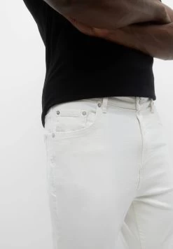 PULL & BEAR Straight Leg Jeans - White -PULL BEAR Winkel 4bf63be6d21e49579e3063f6d66f8d7d