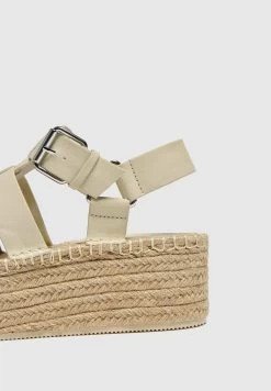 PULL & BEAR Cage - Sandalen Met Sleehak - Nude 9 PULL & BEAR Cage - Sandalen Met Sleehak - Nude -PULL BEAR Winkel 4c9413e4c50b443895f7e0c094a2eda1